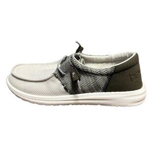 Hey Dude Sneaker Women’s Size 7